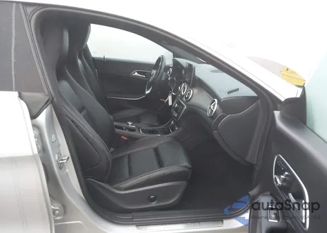 2019 Mercedes-Benz Cla 250 z USA, uszkodzony, nr VIN WDDSJ4EB2KN730687